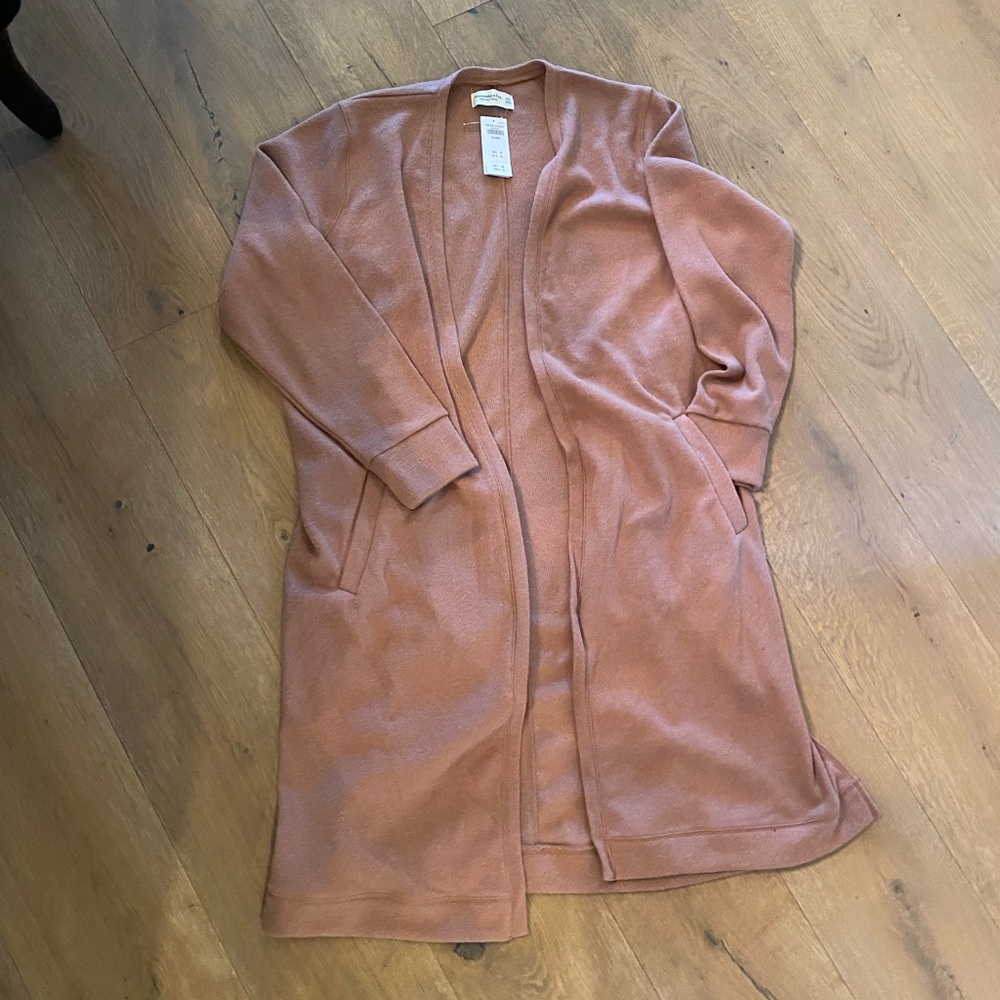 Abercrombie and Fitch cardigan. Size XXL with tags.